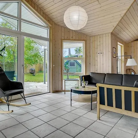 Cozy In Vaeggerlose With Kitchen *